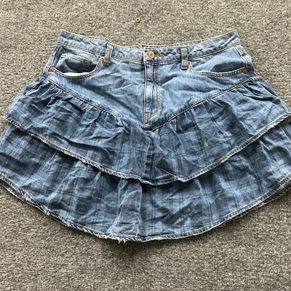 American Eagle Skirt Womens Size 14 Blue Denim Tiered Ruffle Mini Raw Hem Casual